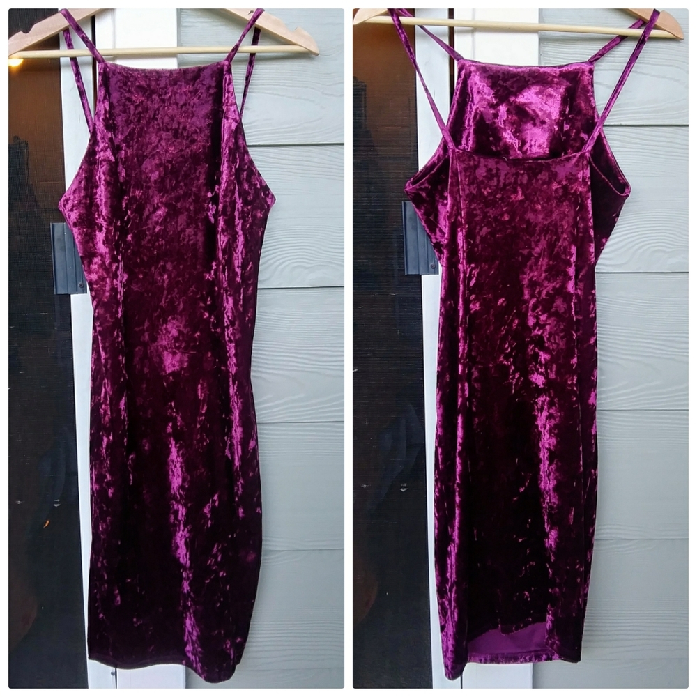 NWOT Forever 21 Velvet Bodycon Sleeveless Mini Dress in Purple: Size Small - Picture 2 of 3